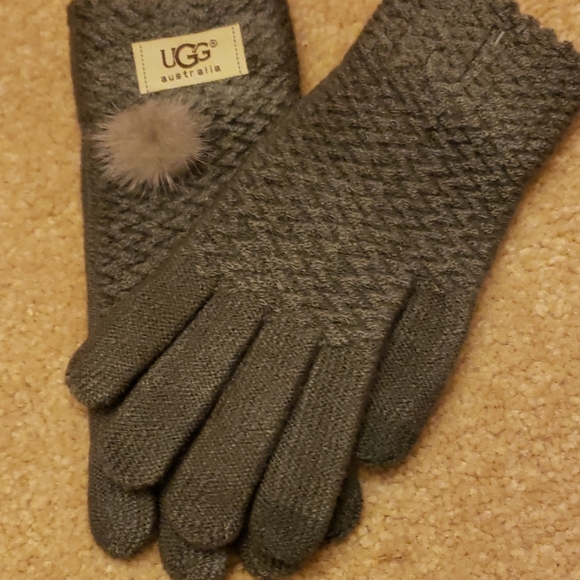 UGG GLOVES NEW - Picture 2 of 4
